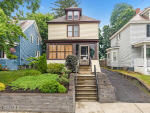 833 Harrison Avenue Schenectady, NY 12306