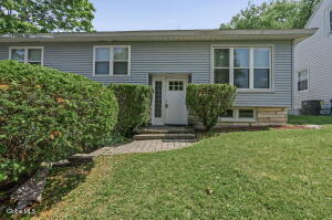 25 Edgecomb Street Albany, NY 12209