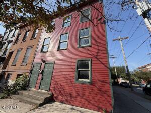 372 Madison Avenue Albany, NY 12210
