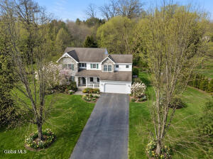 12 Patriot Circle Clifton Park, NY 12065