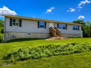 1225 Goldfoot Road, Schenectady, NY 12302