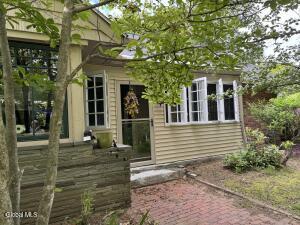 1047 Niskayuna Road Niskayuna, NY 12309