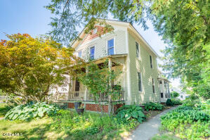 139 Lincoln Avenue Saratoga Springs, NY 12866
