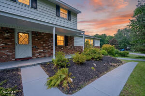 14 Rolling Brook Drive Clifton Park, NY 12065