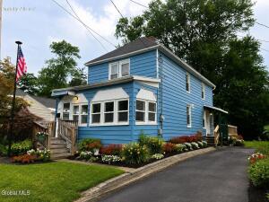 127 Clayton Road Schenectady, NY 12304