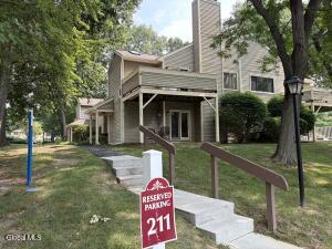 211 Grenadier Court Clifton Park, NY 12065