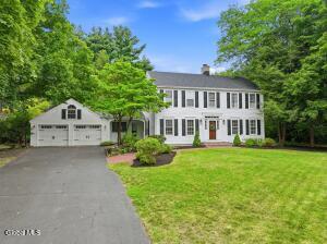 5 Beaver Pond Road Loudonville, NY 12211