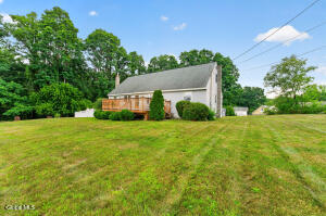 27 Fellows Road Halfmoon, NY 12065