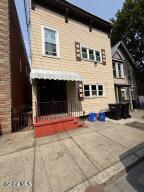 413 9th Street Troy, NY 12180