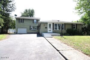 9 Rhode Island Avenue Rensselaer, NY 12144