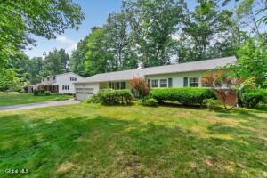 15 Secada Drive Clifton Park, NY 12065