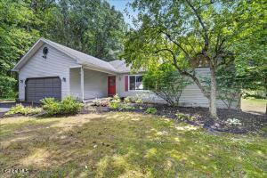 21 Knollwood Drive Saratoga Springs, NY 12866