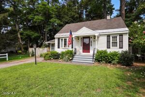 64 Shepard Avenue Schenectady, NY 12304