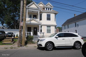 825 Stanley Street Schenectady, NY 12307