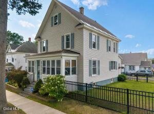 23 Vanwyck Street Gloversville, NY 12078