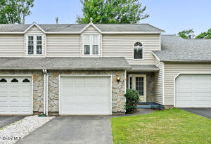 5 Woodside Drive Albany, NY 12208