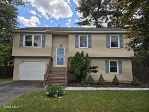 18 Vanderbilt Avenue Saratoga Springs, NY 12866