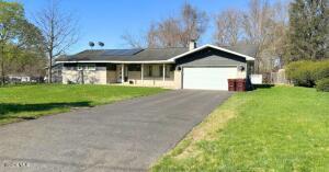 20 Danielwood Drive Loudonville, NY 12211