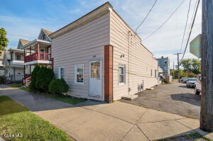 1002 Strong Street Schenectady, NY 12307
