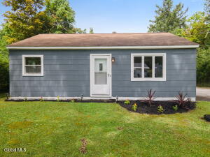 3 Riverview Drive Niskayuna, NY 12309