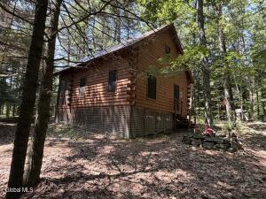 100 Liddle Harris Road Putnam Station, NY 12861