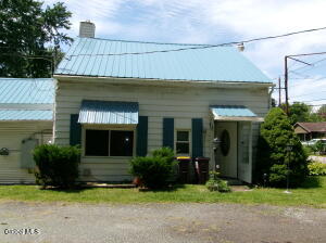 34 Halfmoon Drive Waterford, NY 12188