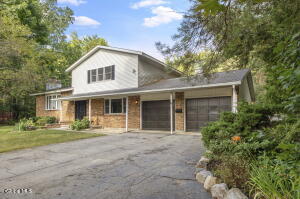 23 Sunset Drive Queensbury, NY 12804