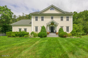 19 Presidential Drive Kinderhook, NY 12106