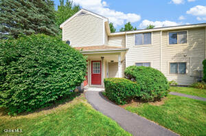204 Victory Way Halfmoon, NY 12065