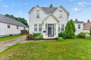 806 Curry Road Schenectady, NY 12306
