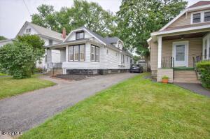 1452 Garner Avenue Schenectady, NY 12309