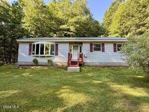 25 Folts Road Corinth, NY 12822