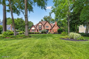 20 Timberwick Drive Halfmoon, NY 12065