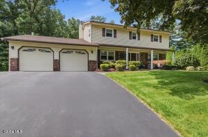 32 Pebble Beach Drive Clifton Park, NY 12065