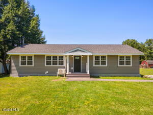 17 Walter Road Troy, NY 12180
