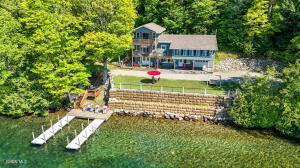 2437 Black Point Way Putnam, NY 12861