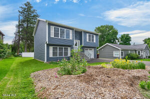 39 New Jersey Avenue Rensselaer, NY 12144