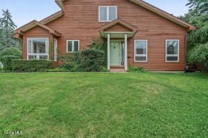 18 Lillian Lane Troy, NY 12180