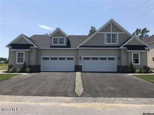 6 Boggs Street Mechanicville, NY 12118