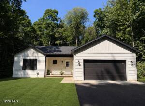 372 Lake Avenue Saratoga, NY 12866