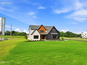 17 Schermerhorn Road Cohoes, NY 12047