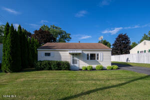 31 Riverview Drive Niskayuna, NY 12309