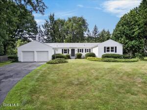 2334 St Joseph Drive Niskayuna, NY 12309