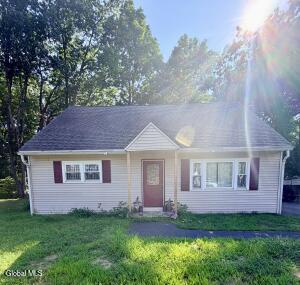 4 Circular Drive Hudson Falls, NY 12839