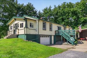 306 Parkers Corners Road Schenectady, NY 12306