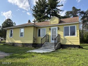32 Stone Road Voorheesville, NY 12186