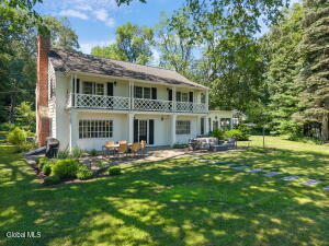 12 Fiddlers Lane Newtonville, NY 12110