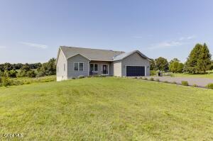285 Hayes Road Schaghticoke, NY 12154