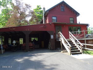 15 Cottage Street Averill Park, NY 12018