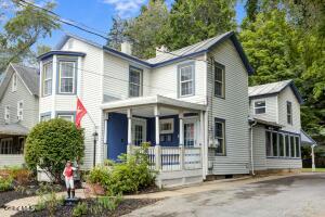 121 Lincoln Avenue Saratoga Springs, NY 12866